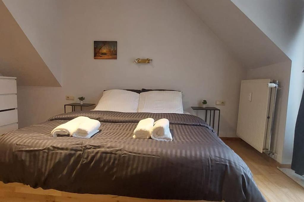 Charming 1-Bedroom Apartment Bruksela Zewnętrze zdjęcie