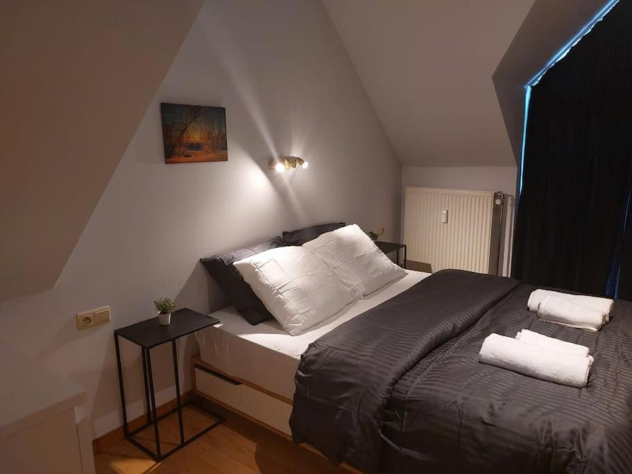 Charming 1-Bedroom Apartment Bruksela Zewnętrze zdjęcie